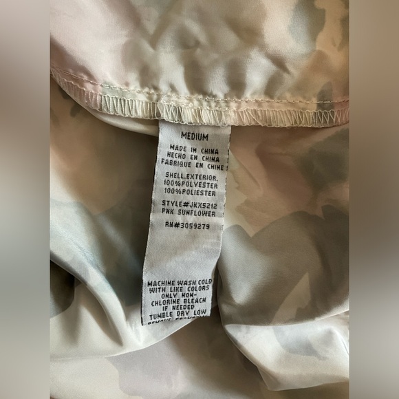 Thread & Supply Women's Tyrell Blush Floral Hooded Windbreaker Size Medium - Picture 5 of 6